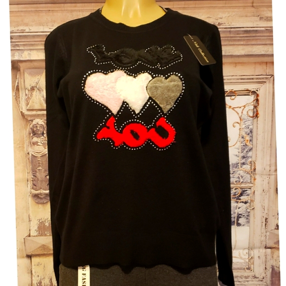 Beautiful hearts sweaters - Picture 1 of 4